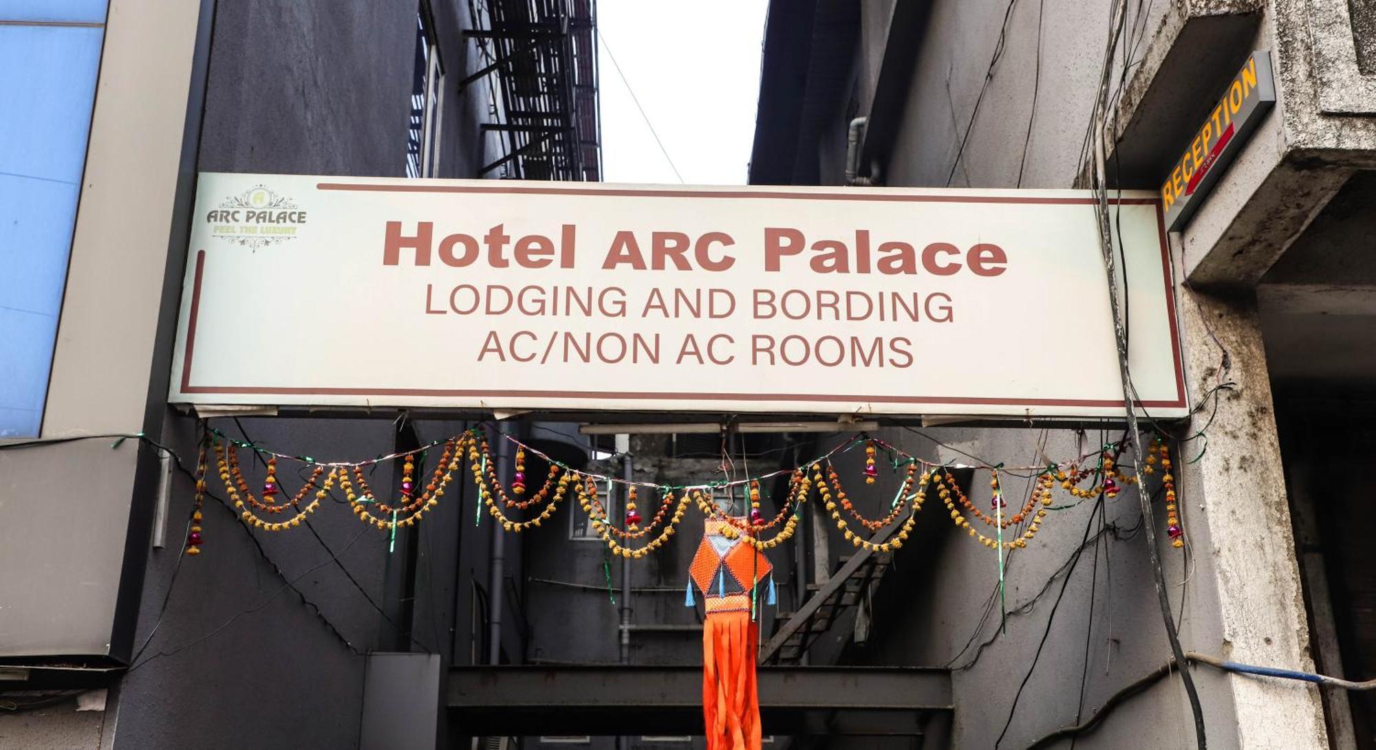 Hotel Arc Palace Bhiwandi Bagian luar foto