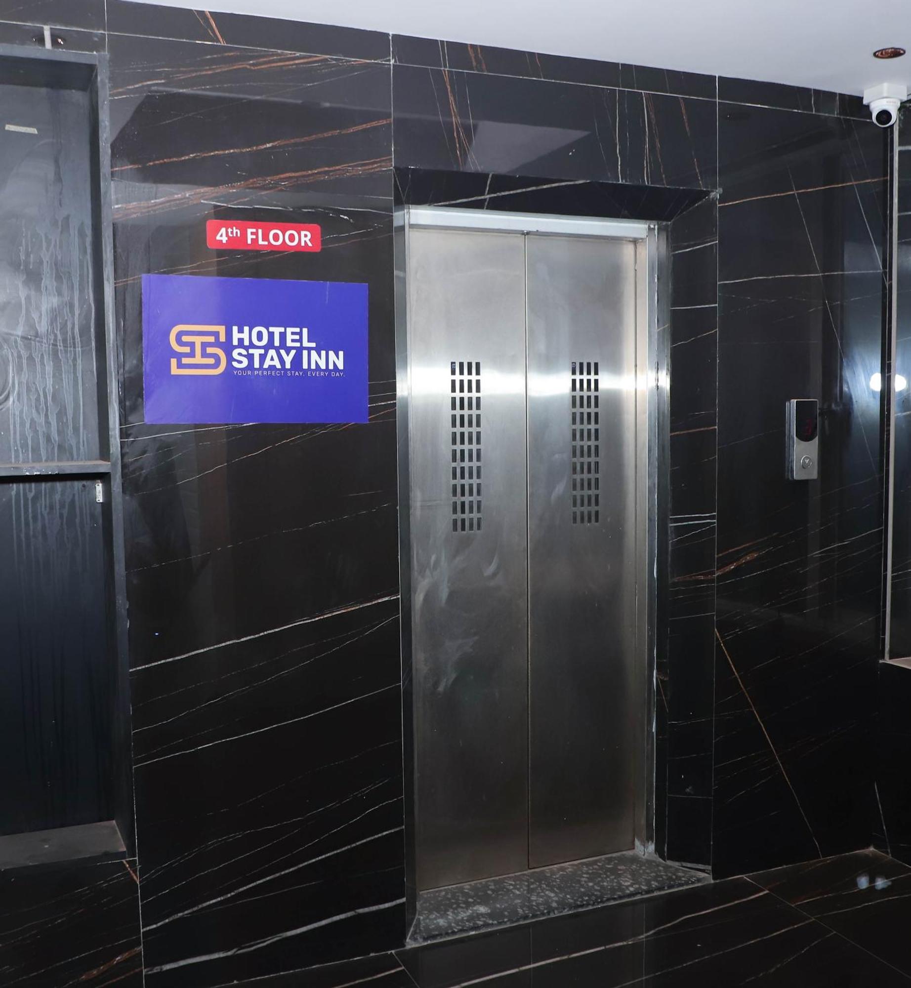 Hotel Arc Palace Bhiwandi Bagian luar foto